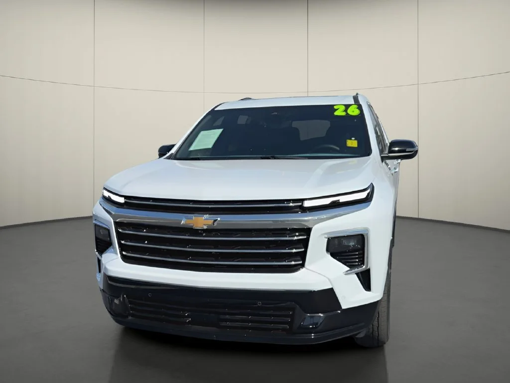 Used 2026 Polar White Tricoat Chevrolet High Country image 2