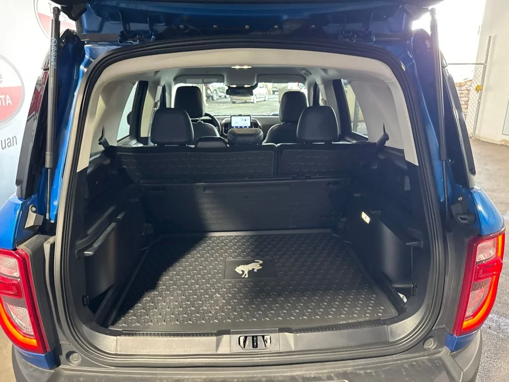 Used 2022 Blue Ford Outer Banks image 25