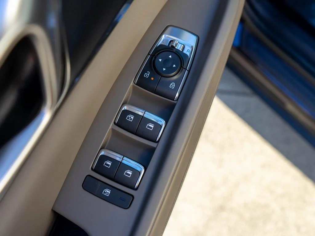 New 2026 Deep Chroma Blue Kia LXS image 18