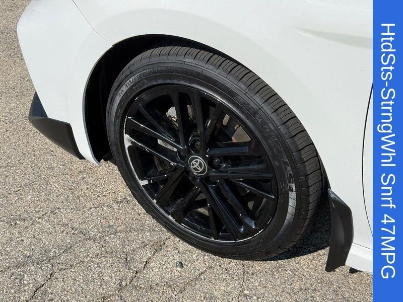 Used 2025 Ice Toyota SE image 10