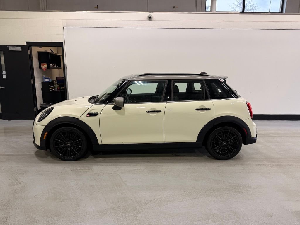 Used 2023 MINI Hardtop 4 Door S with VIN WMW53DK05P2T22775 for sale in Golden Valley, Minnesota