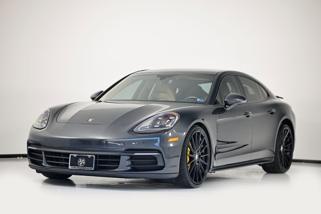 2018 Porsche Panamera 4