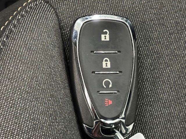Used 2019 White Chevrolet LT image 27