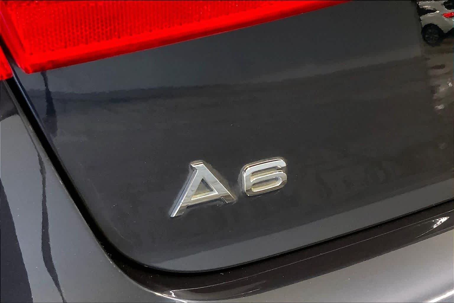 Used 2014 Moonlight Blue Metallic Audi 3.0T Prestige image 10
