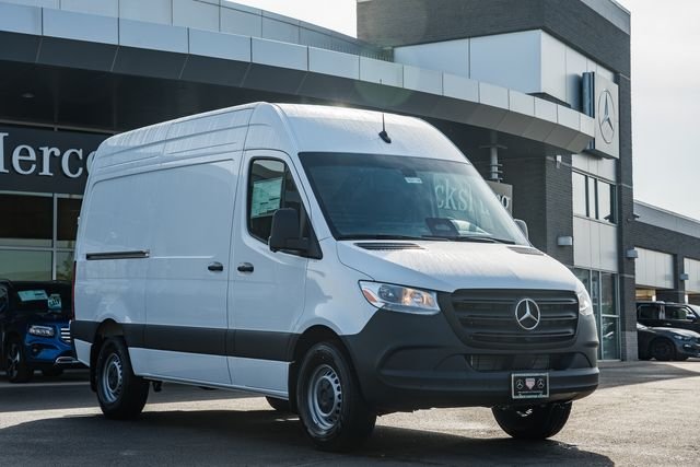 2026 Mercedes-Benz Sprinter 2500 144 WB's photo