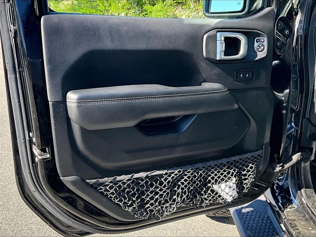 Used 2020 Black Clearcoat Jeep Unlimited Sahara image 9