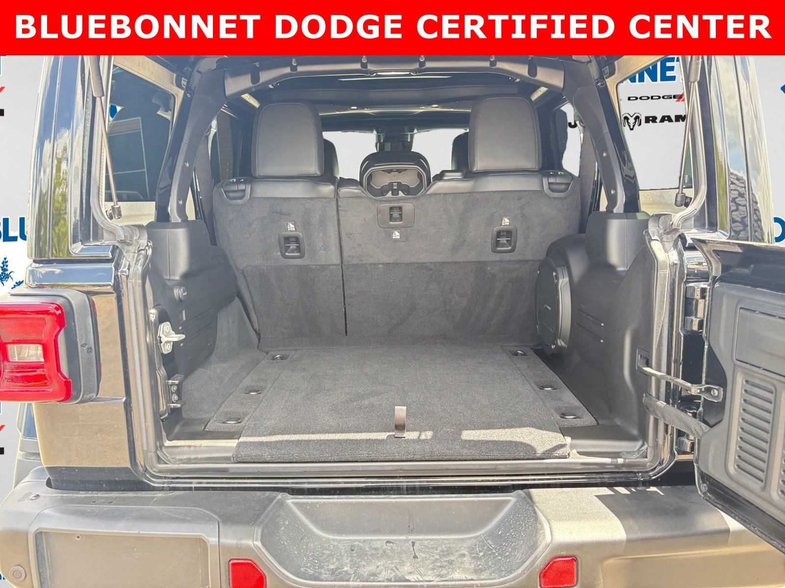 Used 2024 Black Clearcoat Jeep Rubicon X image 23