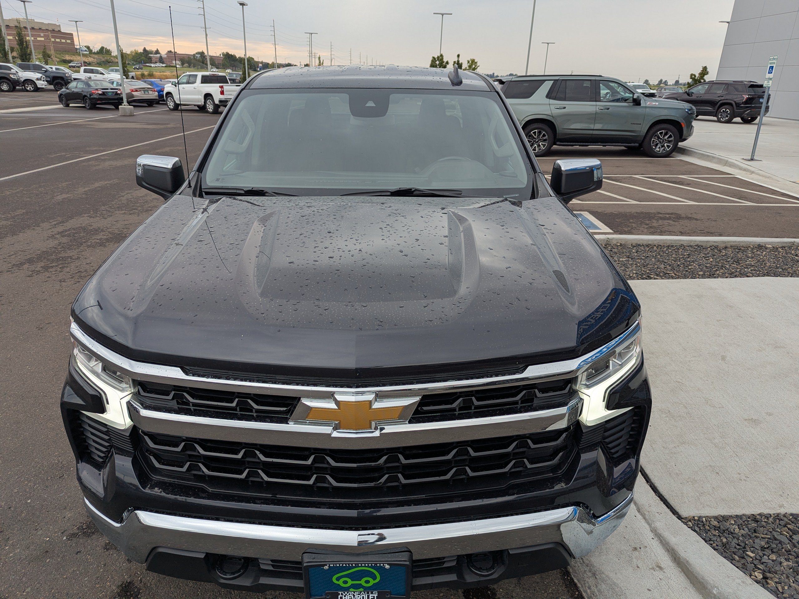 2024 Chevrolet Silverado 1500 LT - Photo 6