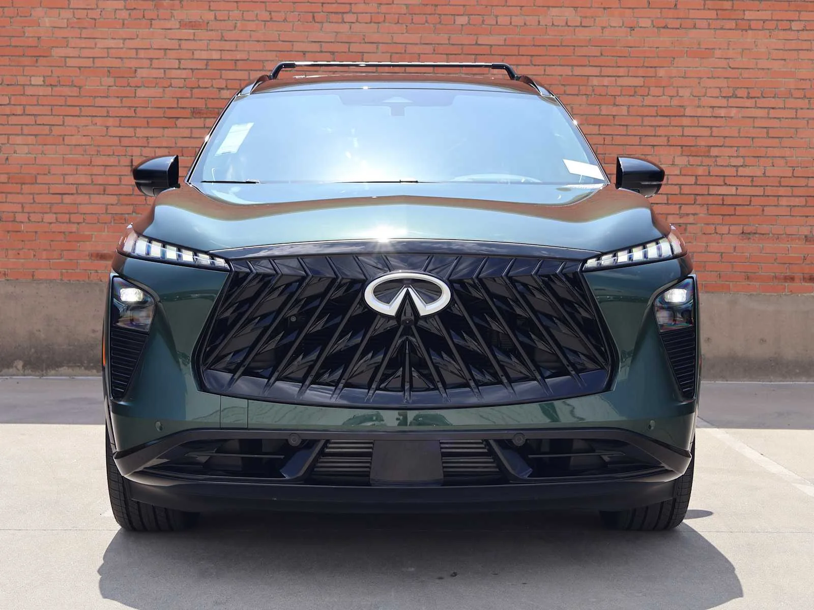 New 2027 DEEP EMERALD INFINITI Autograph AWD image 2