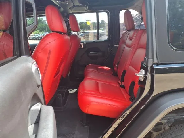 Used 2023 Black Jeep Sport S image 14