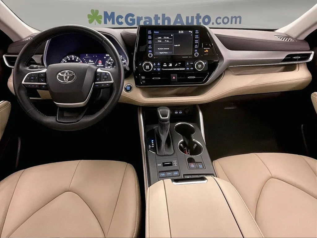 Used 2022 Gray Toyota XLE image 20