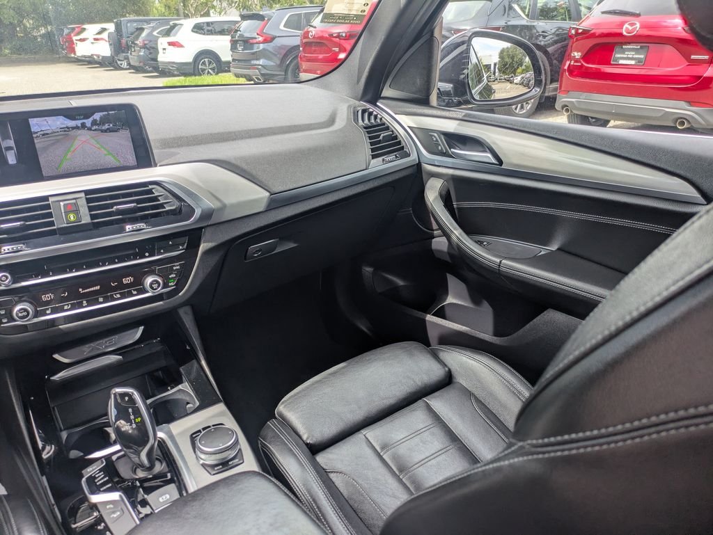 Used 2018 Black BMW xDrive30i image 15