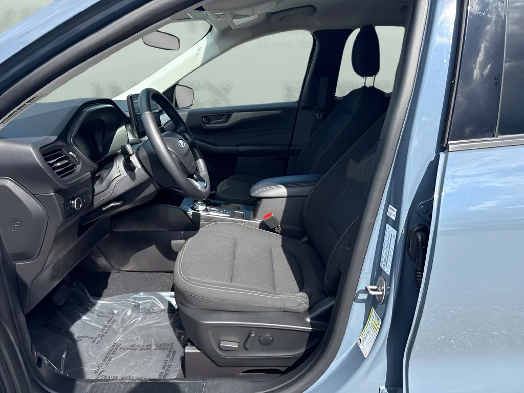 Used 2024 Blue Ford Active image 9