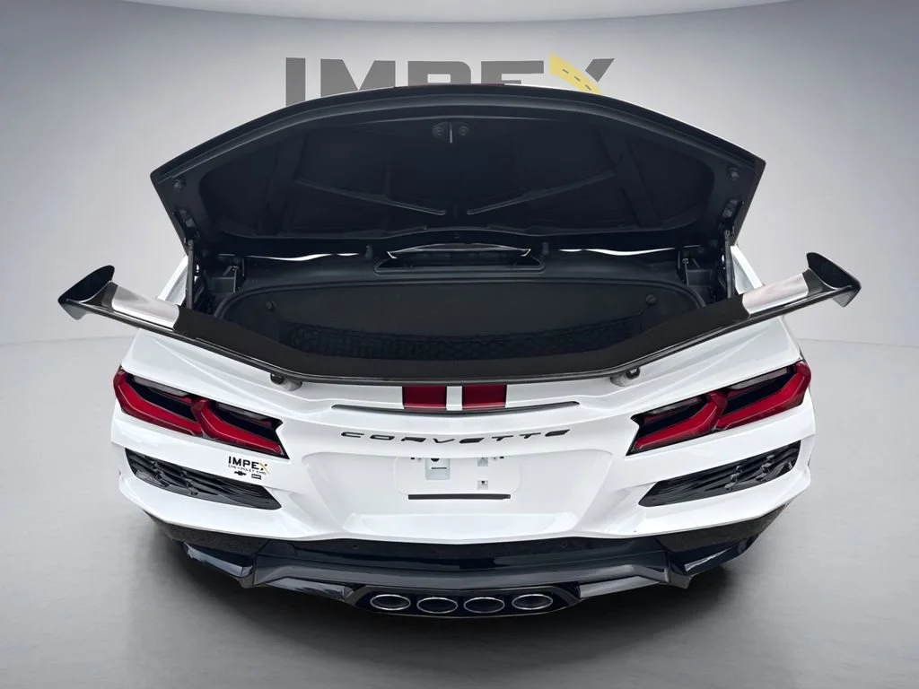 Used 2024 Arctic White Chevrolet 3LZ image 11