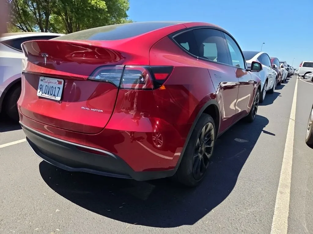 Used 2024 Red Tesla Long Range image 3