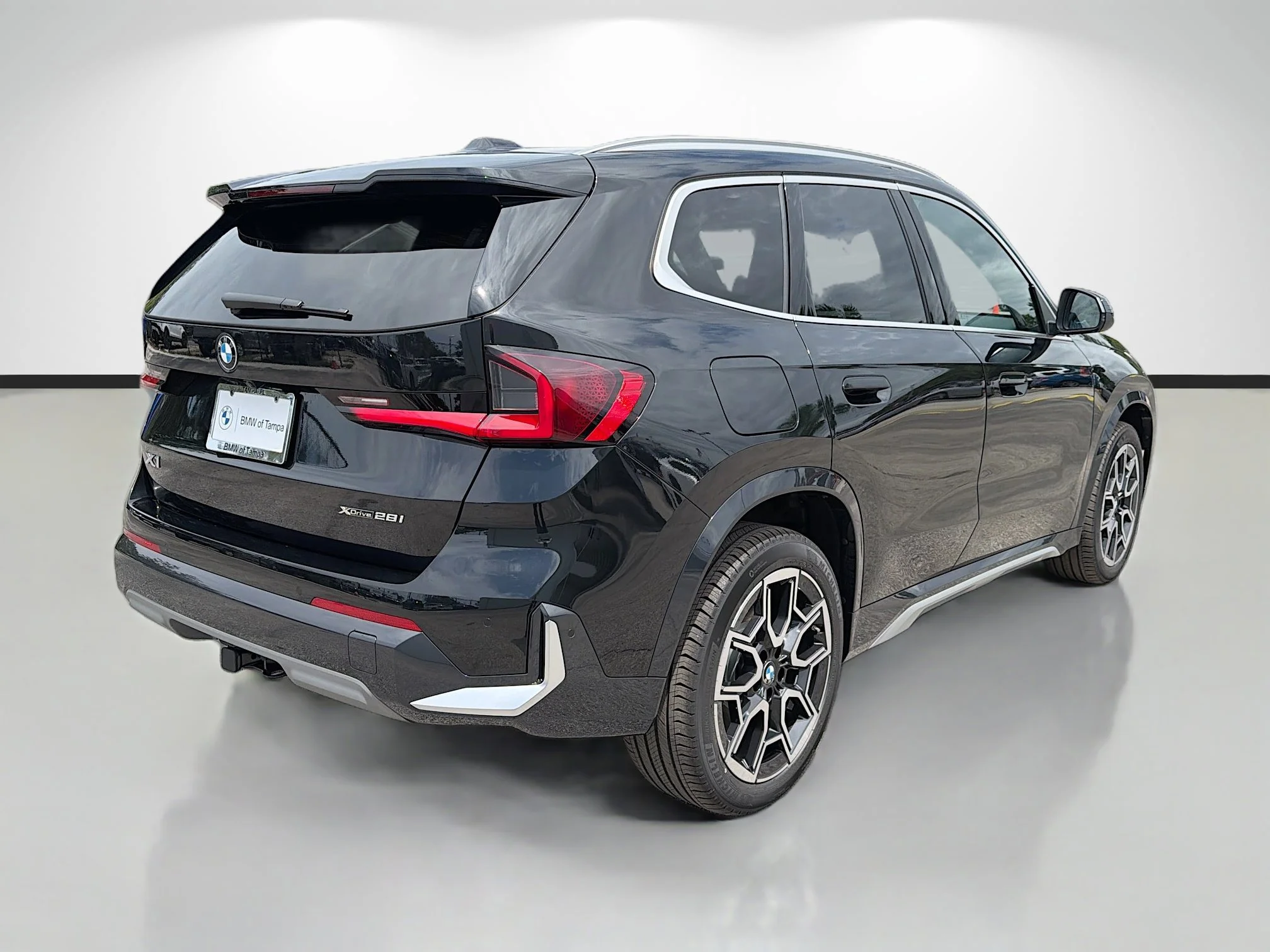 New 2026 Black Sapphire Metallic BMW xDrive28i image 3