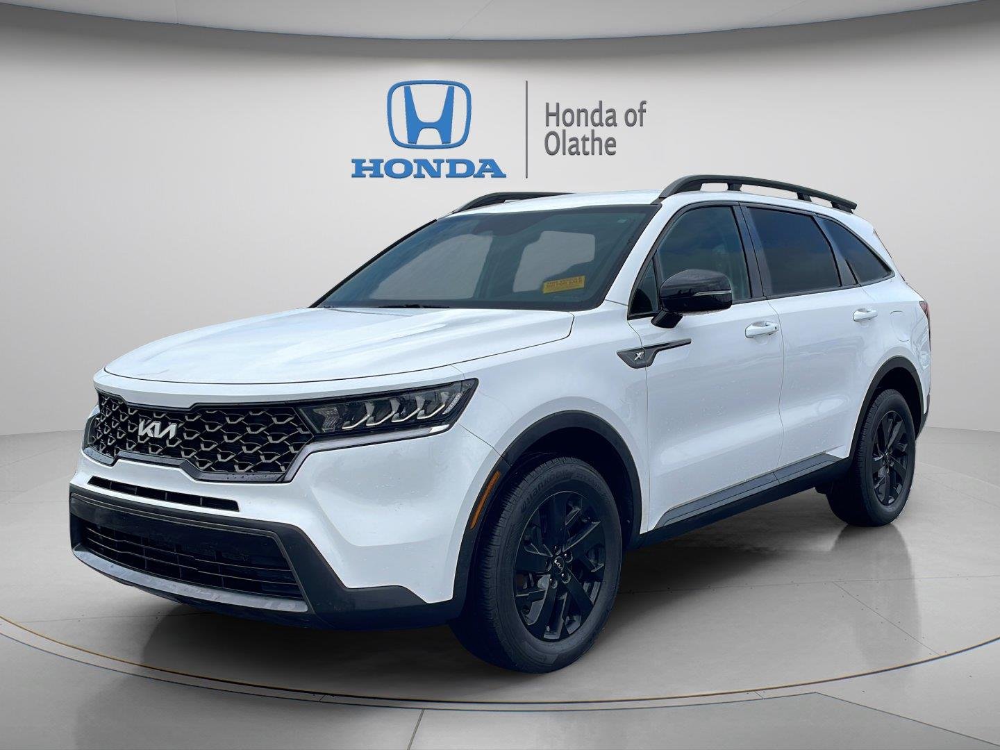 Used 2022 Glacial White Pearl Kia X-Line S image 7