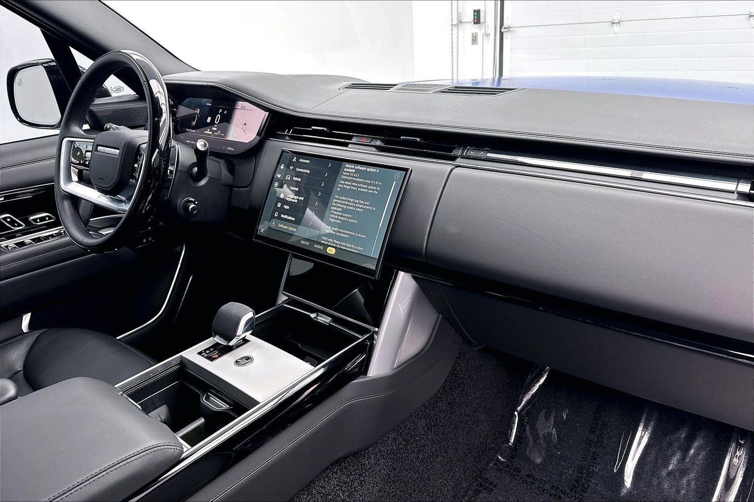 Used 2025 Velocity Blue in Satin Finish Land Rover Autobiography image 25
