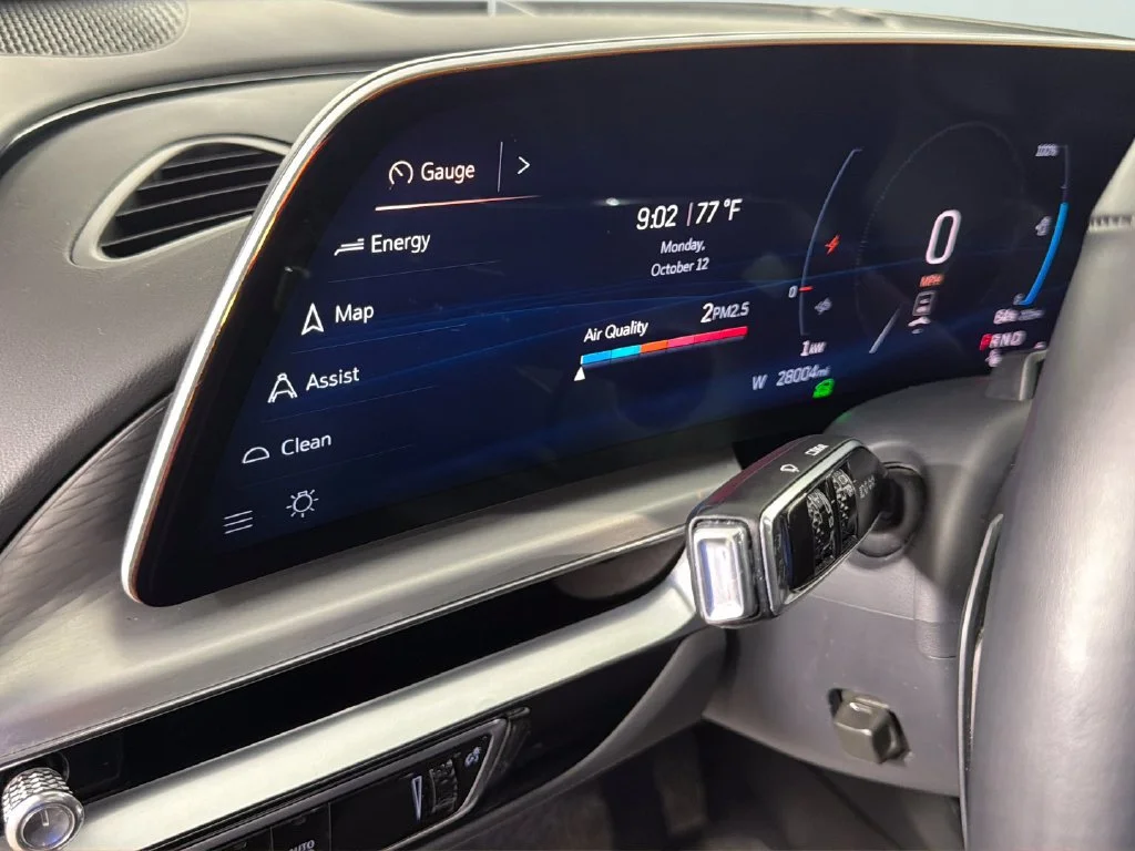 2025 Cadillac LYRIQ Luxury 3 - Photo 20