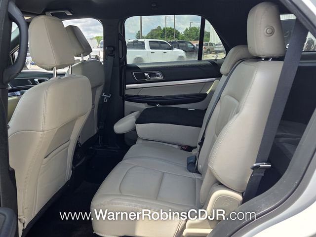Used 2018 White Ford XLT image 6