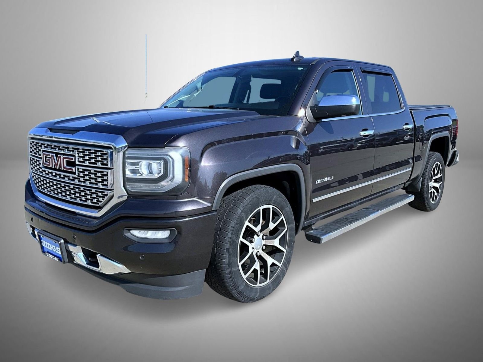 Used 2016 Gray GMC Denali image 1
