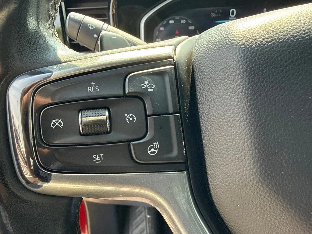Used 2023 Red Chevrolet RST image 25