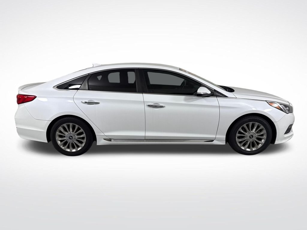 Used 2015 White Hyundai Limited image 2