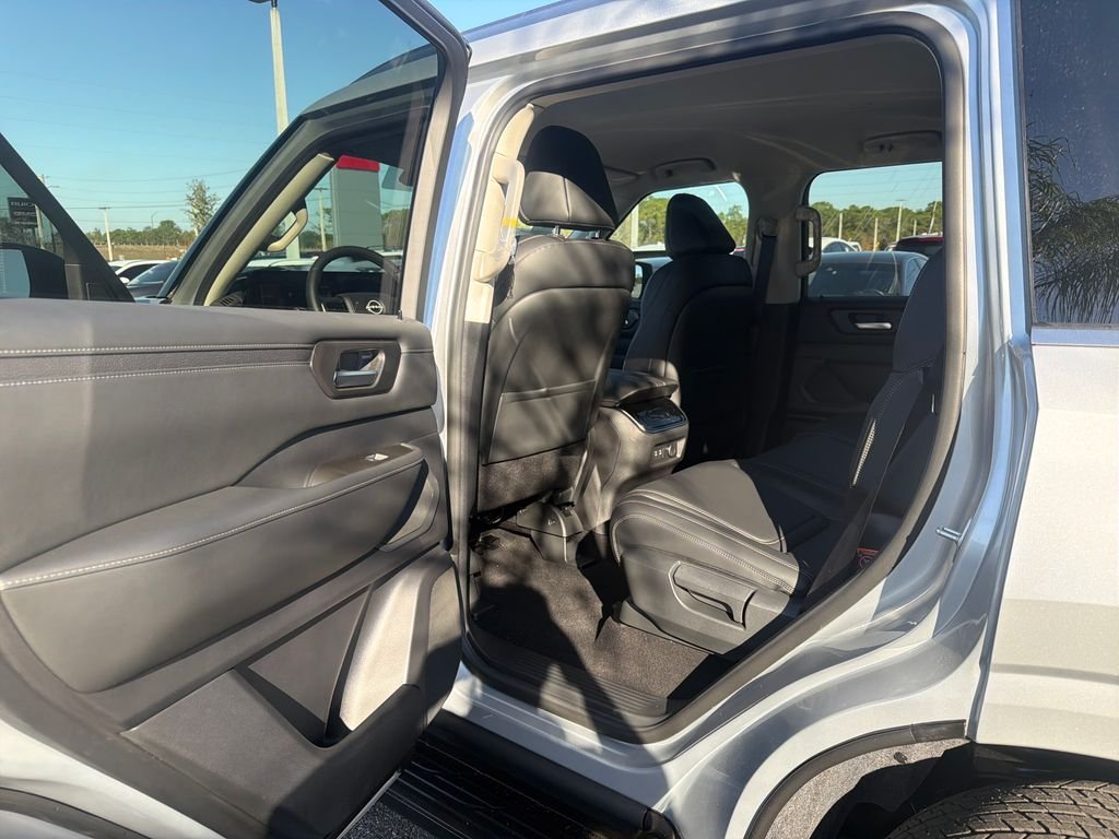 New 2026 Nissan Armada SV 4D Sport Utility