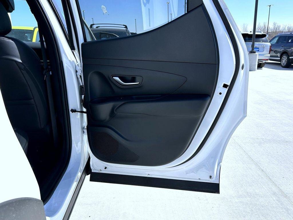 New 2026 White Hyundai SEL AWD image 17