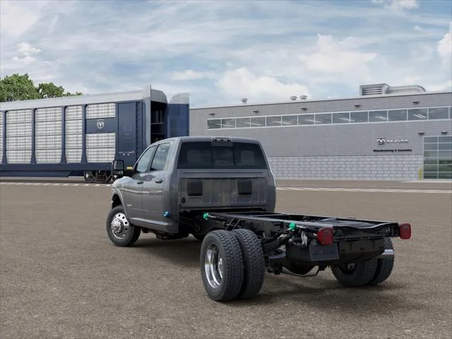 New 2026 Ceramic Gray Clear-Coat Exterior Paint RAM TRADESMAN image 54