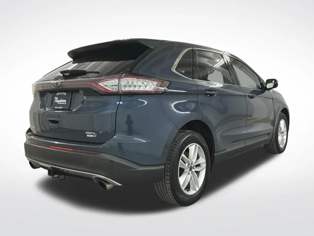 Used 2016 Blue Metallic Ford SEL image 3