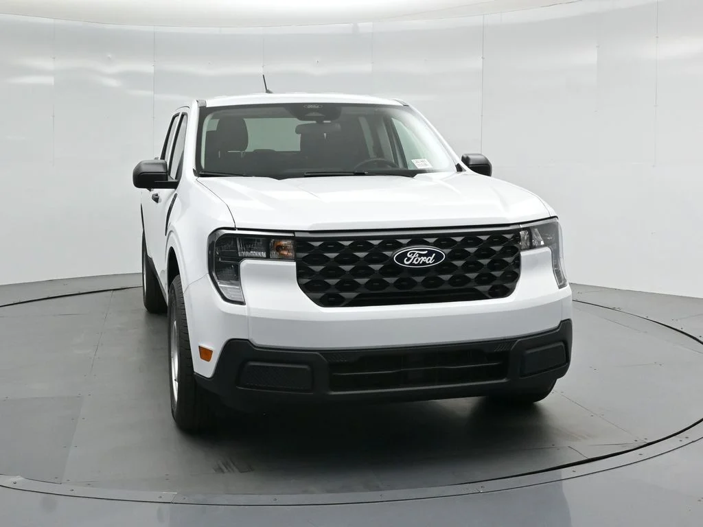 New 2026 Oxford White Ford XLT image 49