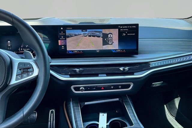 Used 2023 White BMW xDrive40i image 6