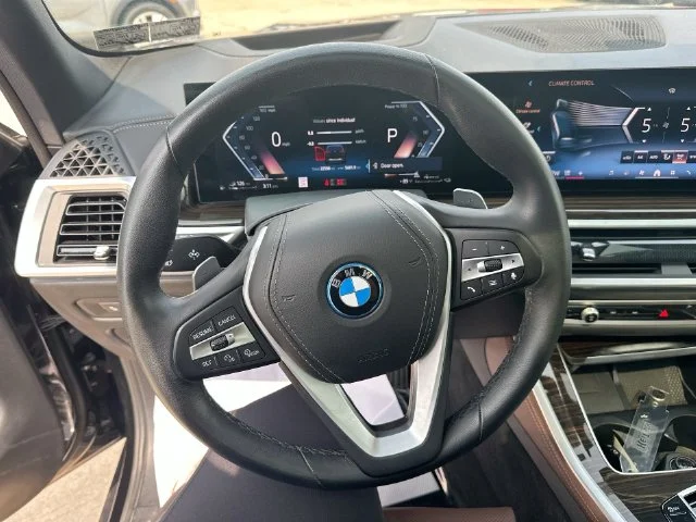 Used 2024 Black BMW xDrive50e image 15