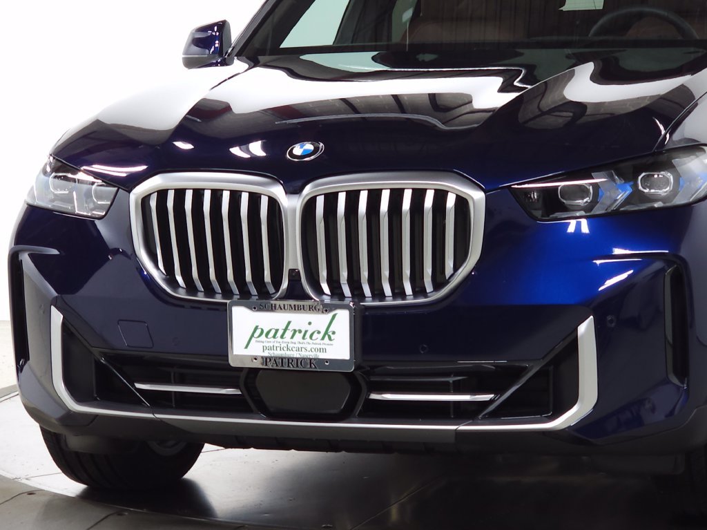Used 2026 Blue BMW xDrive40i image 3