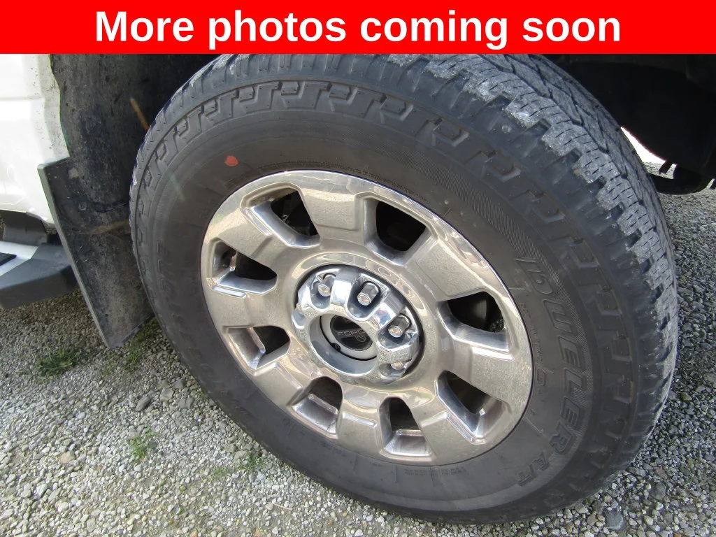 Used 2024 White Ford Lariat image 9
