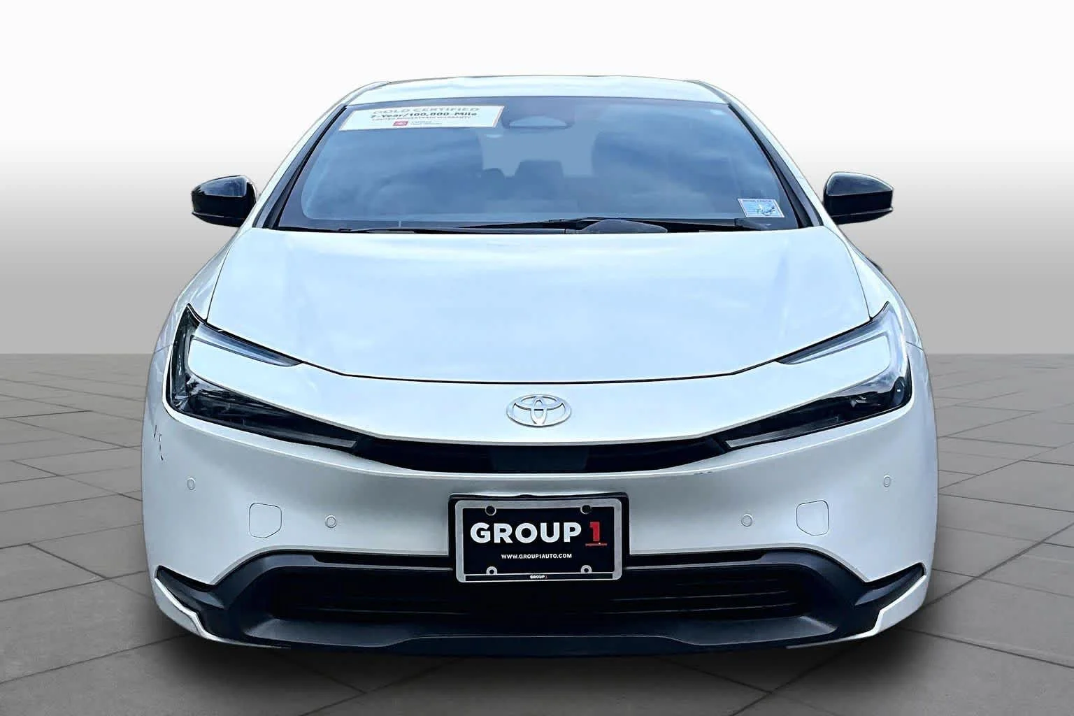 Used 2024 Wind Chill Pearl Toyota LE image 4