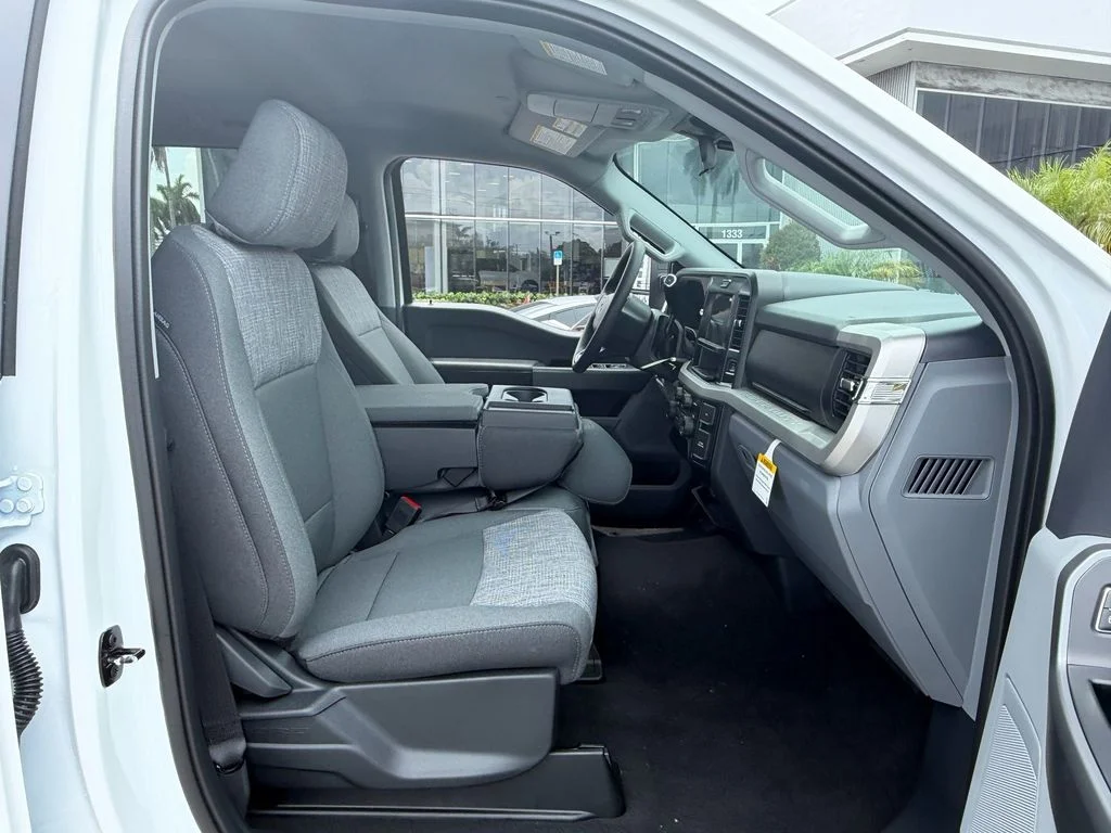 New 2026 Oxford White Ford F-250® XLT image 10