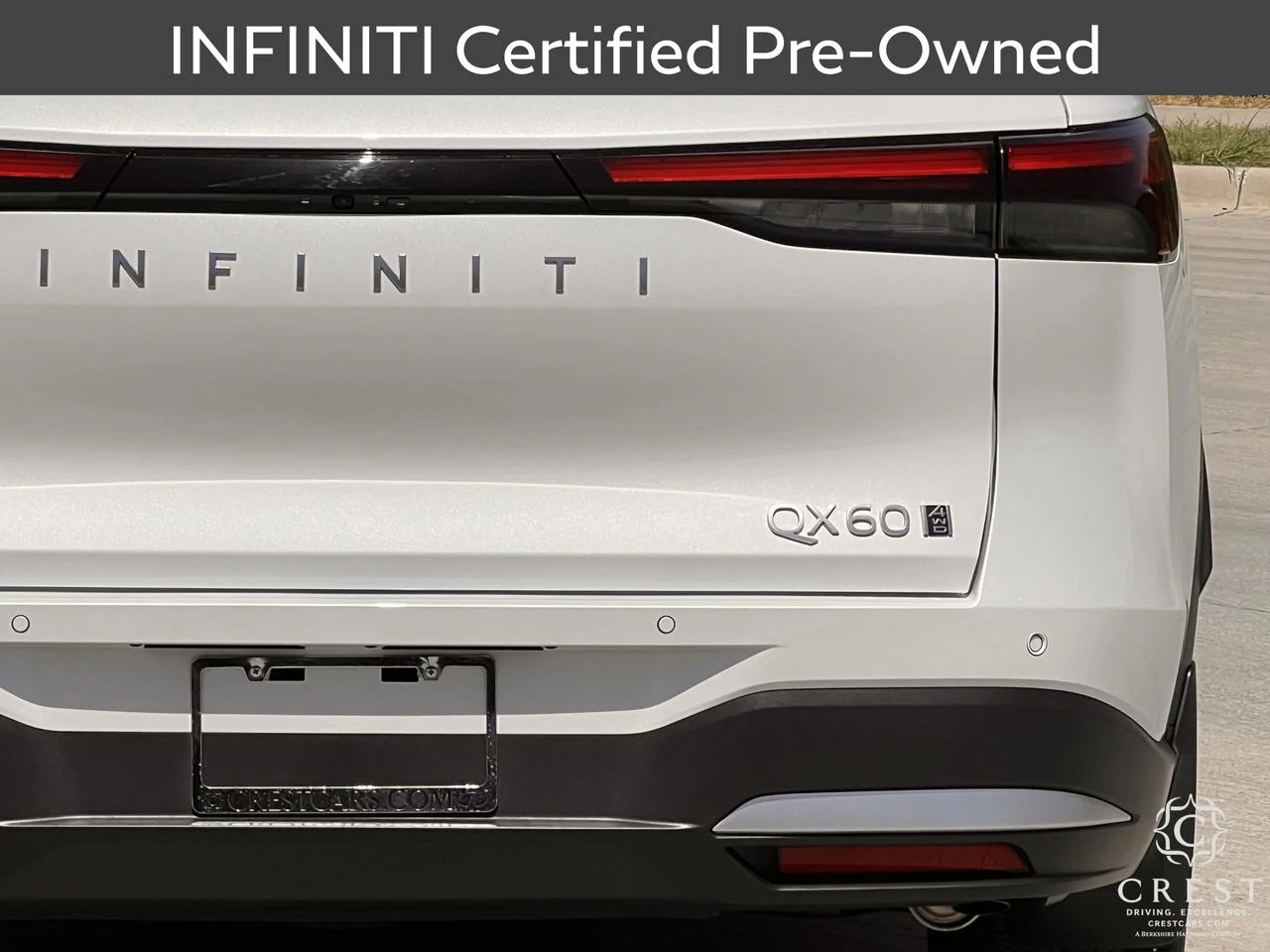 Certified Used 2027 Radiant White INFINITI LUXE image 5