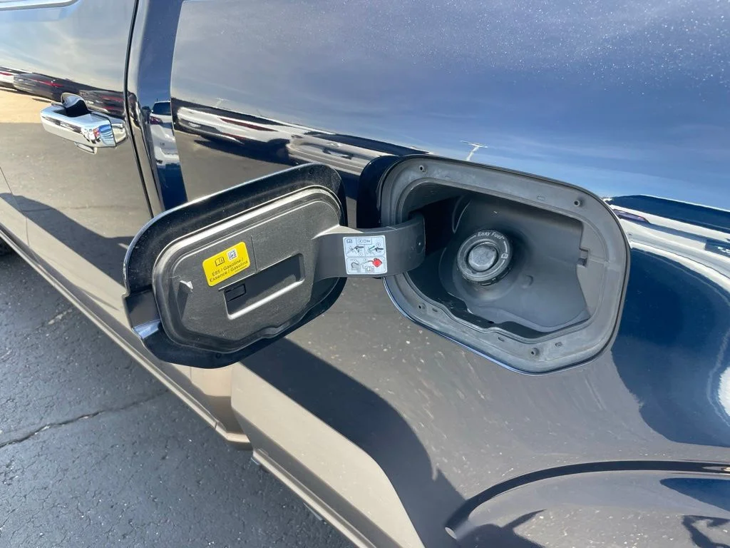 Used 2023 Antimatter Blue Metallic Ford King Ranch image 68