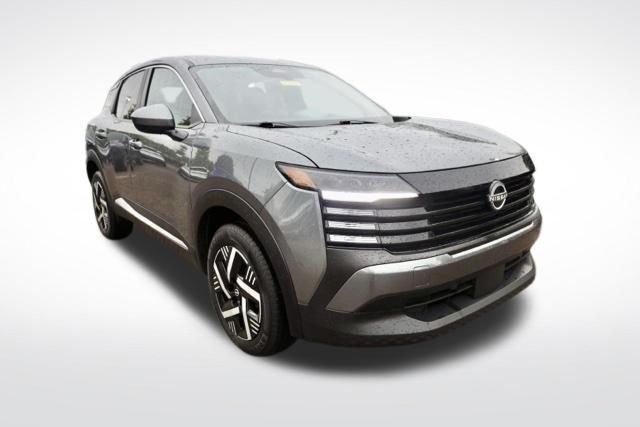 Used 2025 Gray Nissan SV image 2