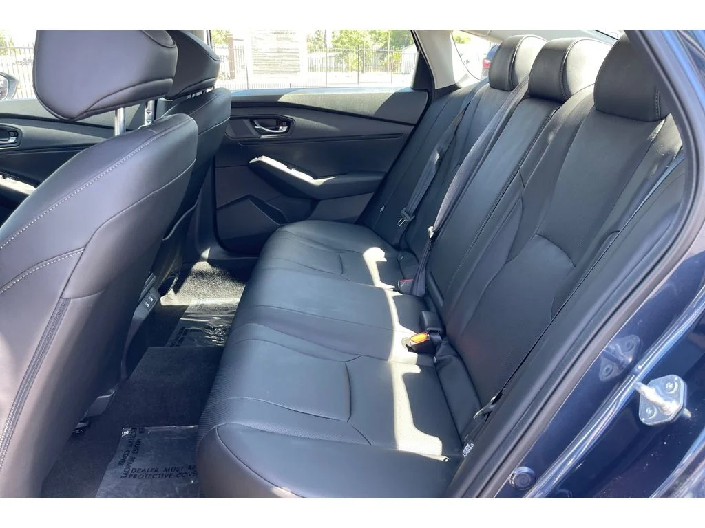 Used 2025 Canyon River Blue Metallic Honda EX-L image 14