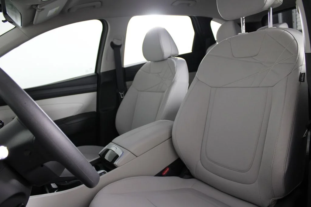Used 2026 Gray Hyundai SE image 19