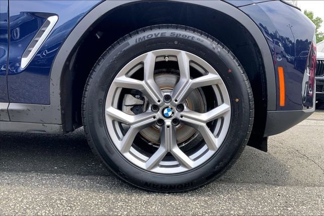 Used 2023 Blue BMW xDrive30i image 9