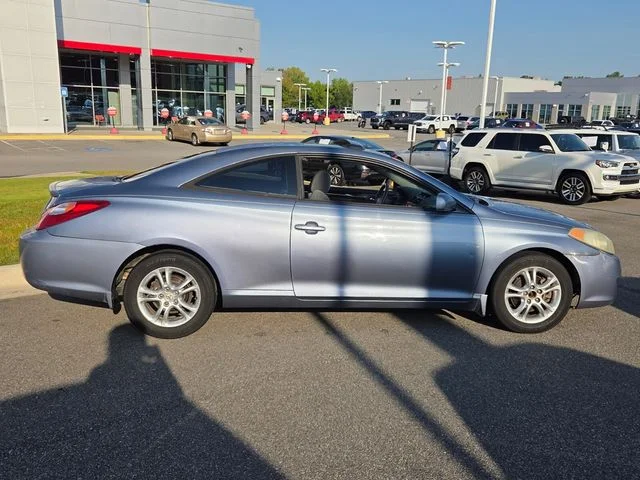Used 2005 Blue Toyota SLE image 12