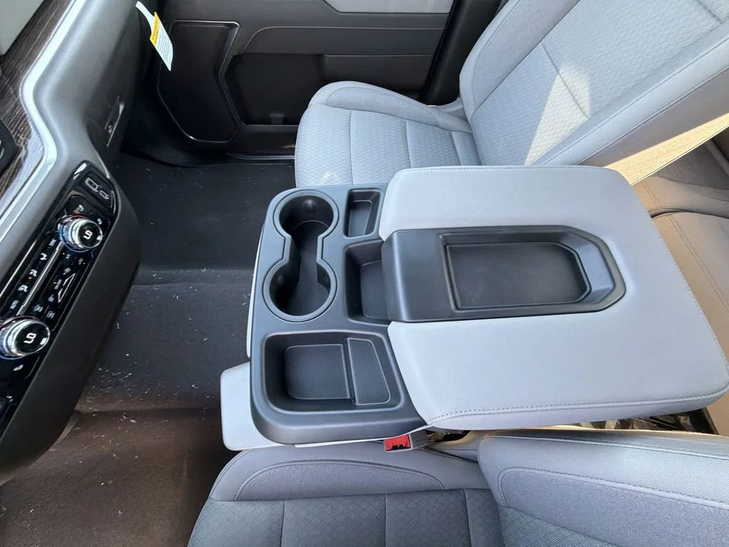 New 2026 Summit White GMC SLE image 27