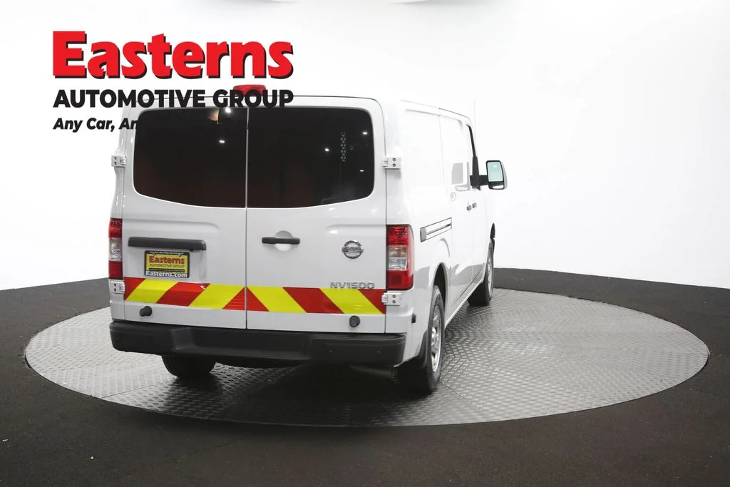 Used 2018 White Nissan SV image 39