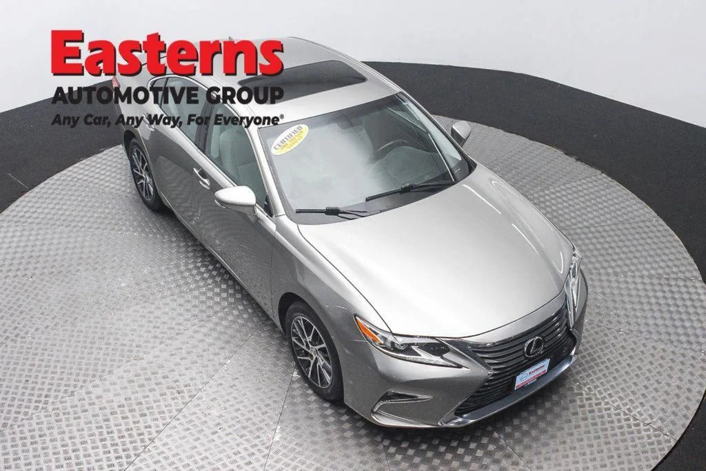 Used 2016 Silver Lexus 350 image 3
