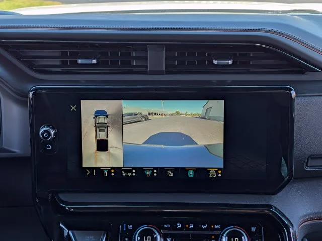Used 2023 White GMC AT4 image 38