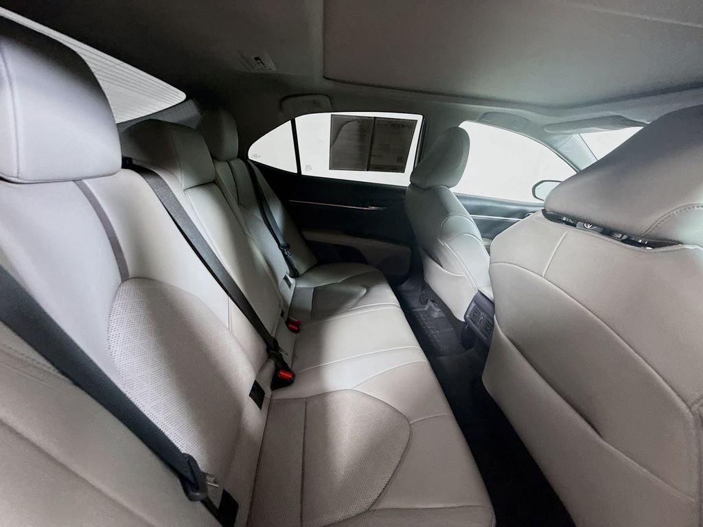 Used 2022 Supersonic Red Toyota XSE image 24